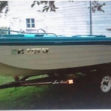 1980 Crestliner 15ft boat