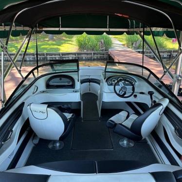 2014 Sea Ray 205 sport