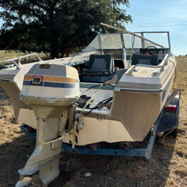 1961 Glastron 19ft boat