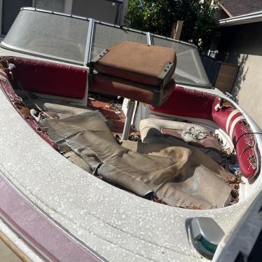 1993 Glastron 19ft boat