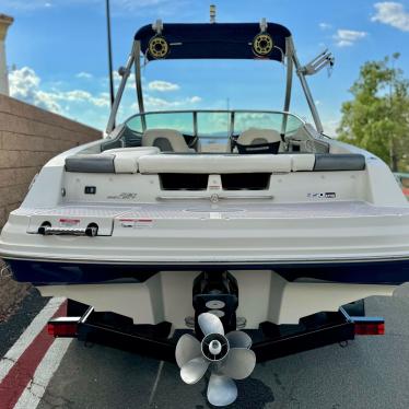 2008 Sea Ray 230 select fission