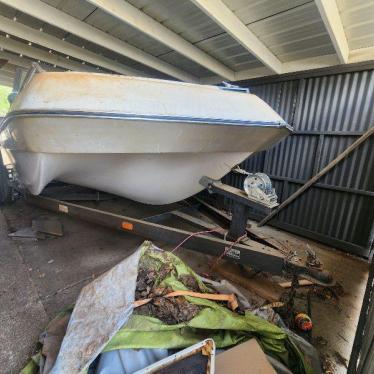 Chrysler Sport Crown 18' Runabout Boat Stern & Has Trailer 1972