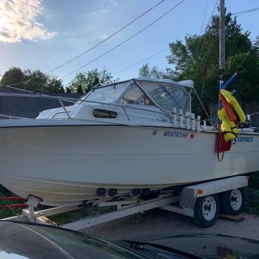 Carver 21' Powerboat Outboard & Has Trailer 1991