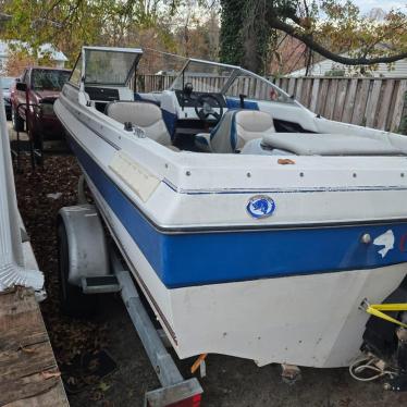 1993 Bayliner 18ft boat