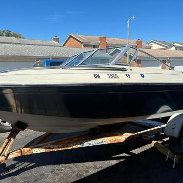 1987 Four Winns 17ft boat