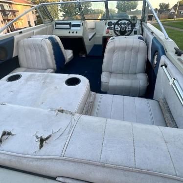 1987 Four Winns 17ft boat