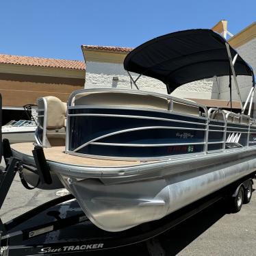 2020 Sun Tracker party barge 22 xp3