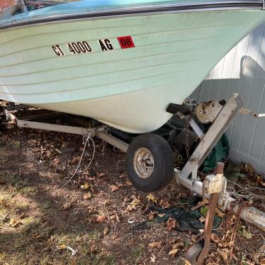 Lonestar 15' Runabout Boat Outboard & Has Trailer 1963