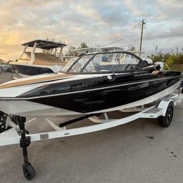 2019 Nautique ski nautique closed bow