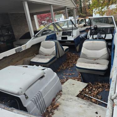 1993 Bayliner 18ft boat