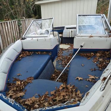 1993 Bayliner 18ft boat