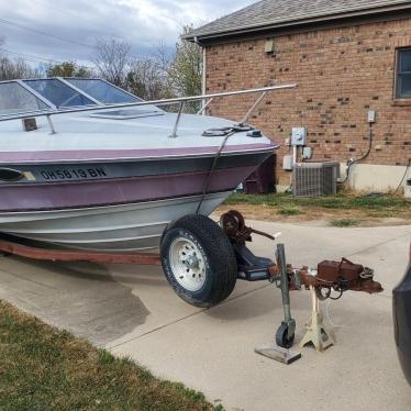 1989 Maxum 20ft boat