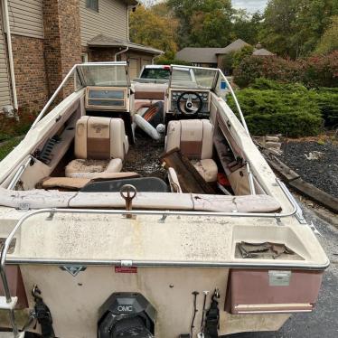 1987 Larson 17ft boat