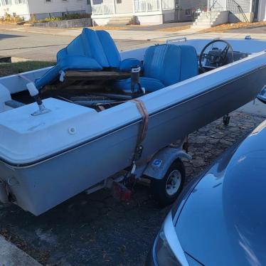 1975 Starcraft 17ft boat