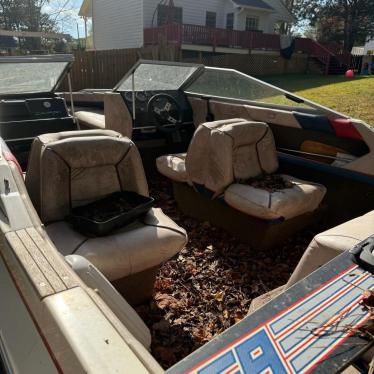 1985 Bayliner 19ft boat