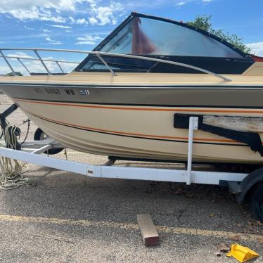 1979 Starcraft 20ft boat