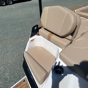 2024 Mastercraft xt25