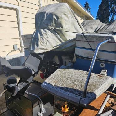 1988 Bayliner 15ft boat