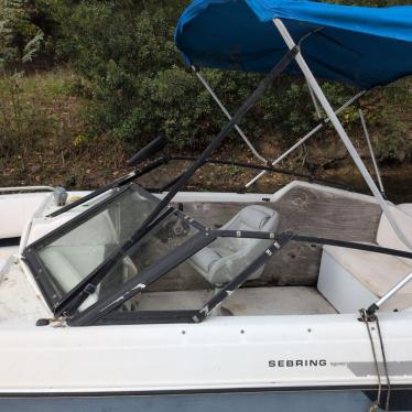 1989 Regal 18ft boat