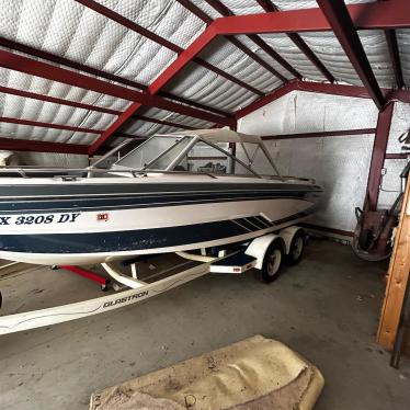 1988 Glastron 20ft boat