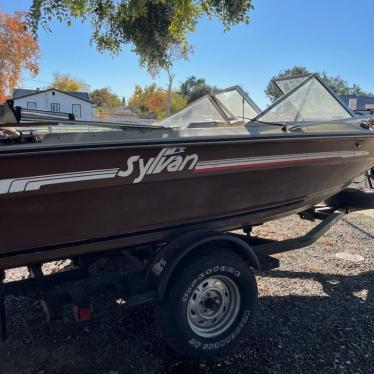 1983 Sylvan 16ft boat