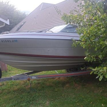 1988 Four Winns 200 bow rider