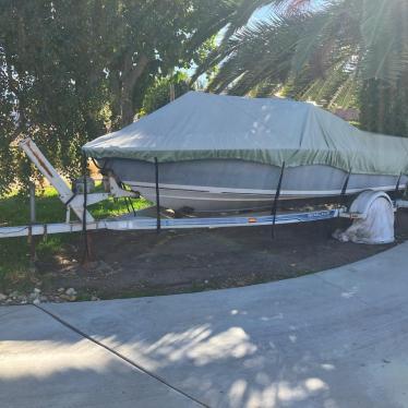 Dynasty 17' Runabout Boat Outboard & Has Trailer 2003