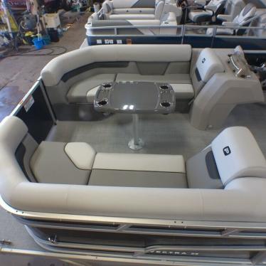 2025 Princecraft vectra23xtquadrearloungepontoonmercury4strokeefi