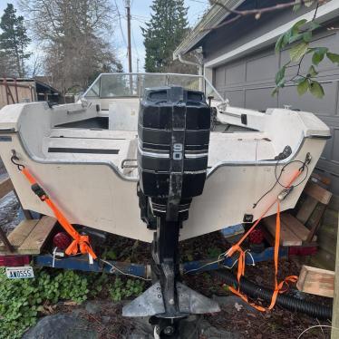 1977 Bayliner 17ft boat