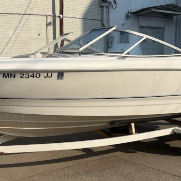 2001 Bayliner 2150