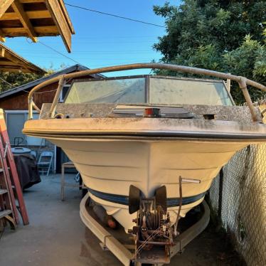 1961 Larson 18ft boat