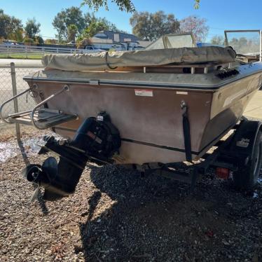 1983 Sylvan 16ft boat