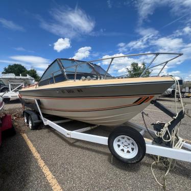 1979 Starcraft 20ft boat