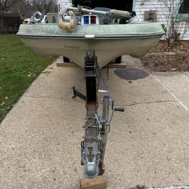 Chrysler 16' Runabout Boat Outboard & Has Trailer 1971
