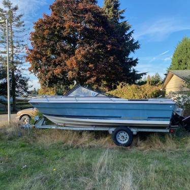 Bayliner 20' Runabout Boat Stern & Has Trailer 1976 For Sale For $714 