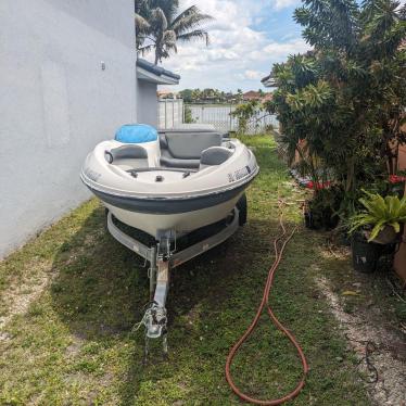 Sea Doo 17' Jet Boat Inboard & Has Trailer 2000