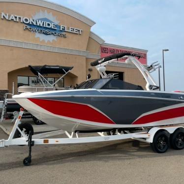 Tige 21 Surf/Wakeboard Boat With Trailer Like New 81 Hours 350 HP 2022