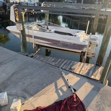 1997 Glastron 18ft ski and fish boat
