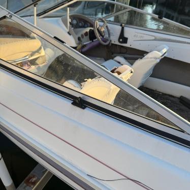1997 Glastron 18ft ski and fish boat