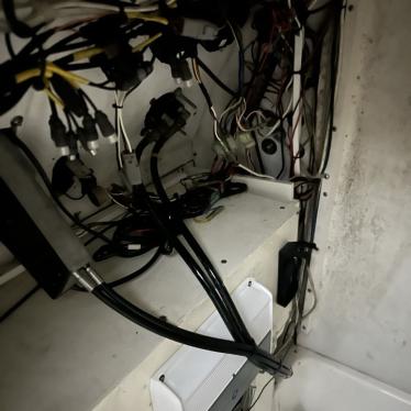 Century 2200/w Yamaha 250 2005