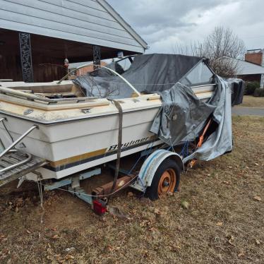 Bayliner Admiralty 19' Runabout W/ Bill Of Sale And Trailer 1979
