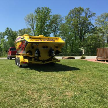 1990 Baja 32 outlaw racing express cruiser