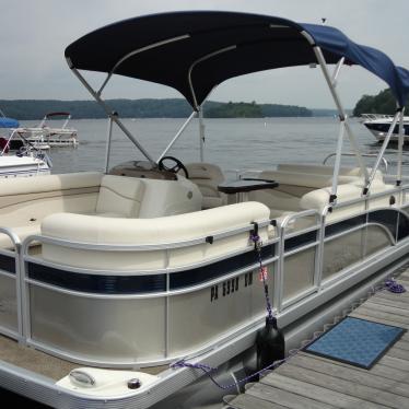 2013 Bennington sslx22