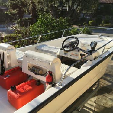 2008 Boston Whaler 150 sport