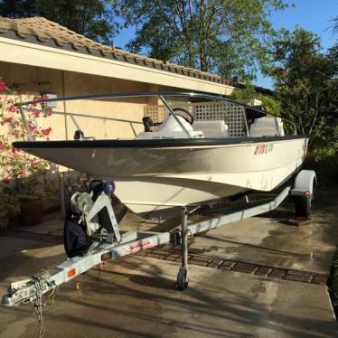 2008 Boston Whaler 150 sport