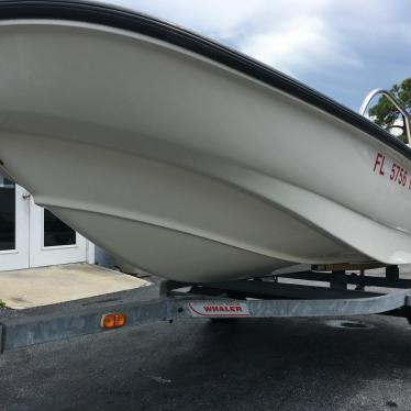 2005 Boston Whaler 130 sport