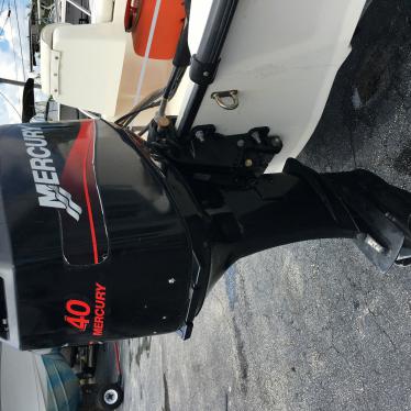 2005 Boston Whaler 130 sport