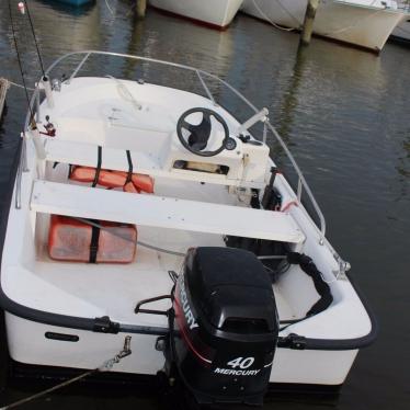 2001 Boston Whaler