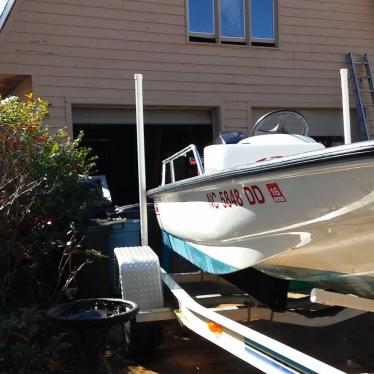 2001 Boston Whaler