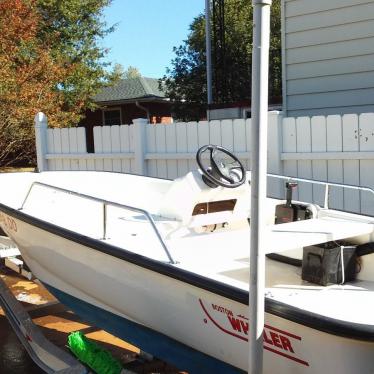 2001 Boston Whaler